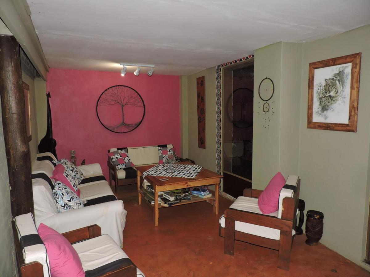 Kruger Inn Backpackers Marloth Park Exterior photo